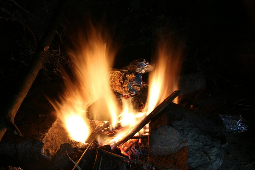 How to Stay Warm While Camping